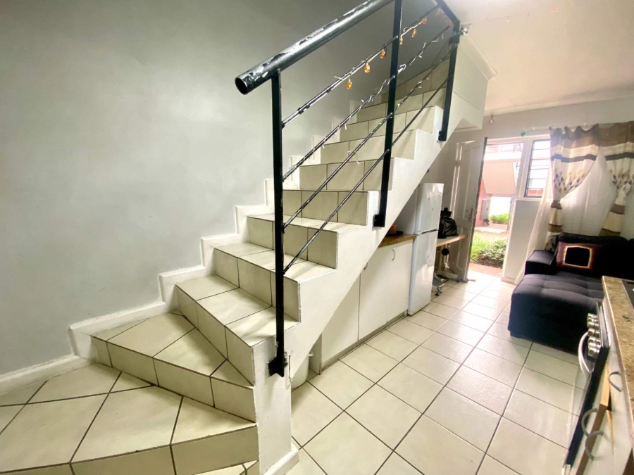 2 Bedroom Property for Sale in Maitland Western Cape